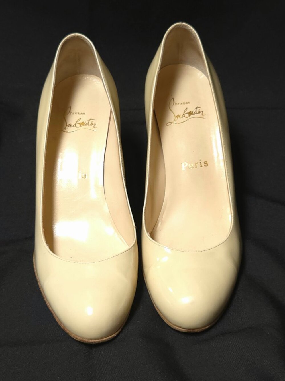 Christian Louboutin Cream Patent Leather Classic Pump